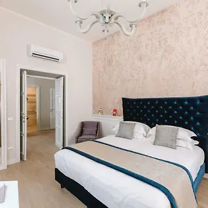 Rhea Silvia Luxury Navona Rzym